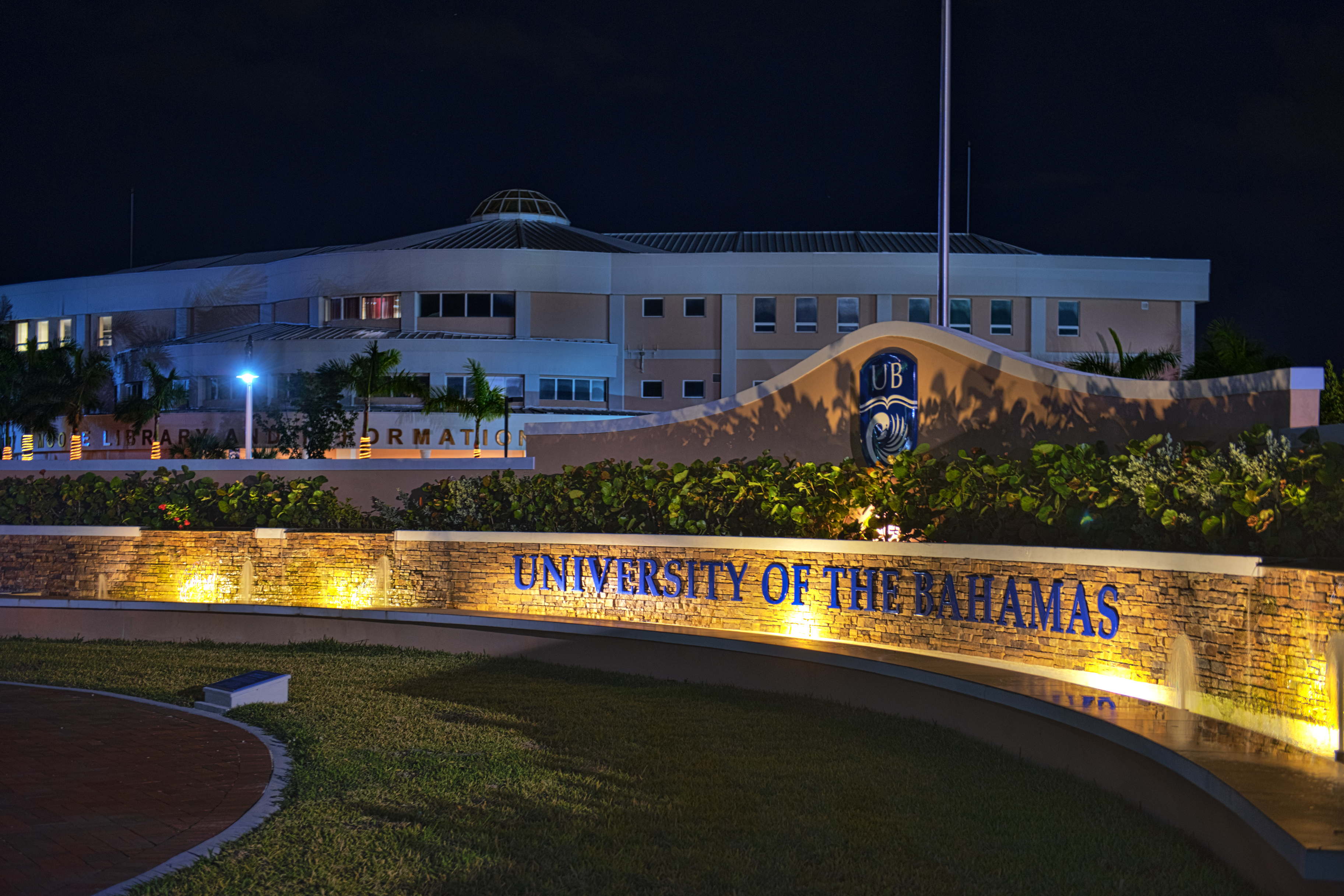 The University of The Bahamas' profile cover